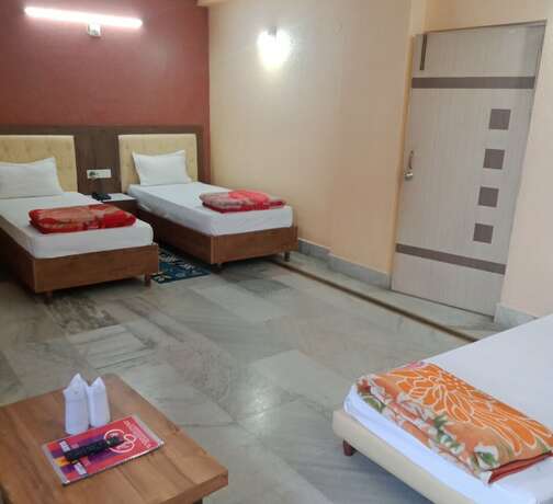 Imagen de la habitación del Hotel Goroomgo Royal Surya Gaya. Foto 16