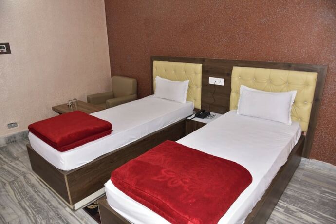 Imagen general del Hotel Goroomgo Royal Surya Gaya. Foto 13