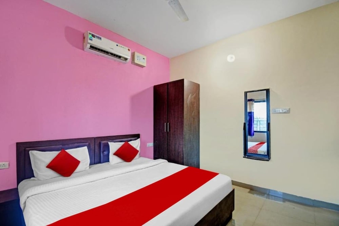 Imagen de la habitación del Hotel Goroomgo SR Palace Bhubaneswar. Foto 11