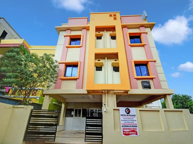 Imagen general del Hotel Goroomgo SR Palace Bhubaneswar. Foto 3