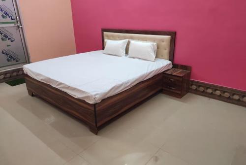 Imagen general del Hotel Goroomgo Sahu Inn , Ayodhya. Foto 1