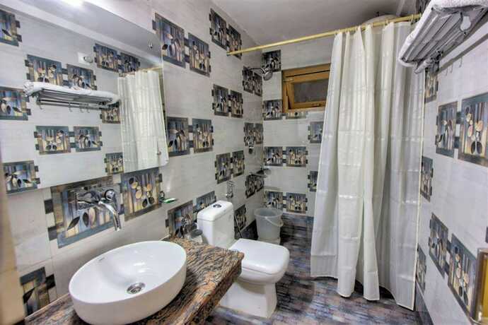 Imagen general del Hotel Goroomgo Samiru Manali. Foto 8