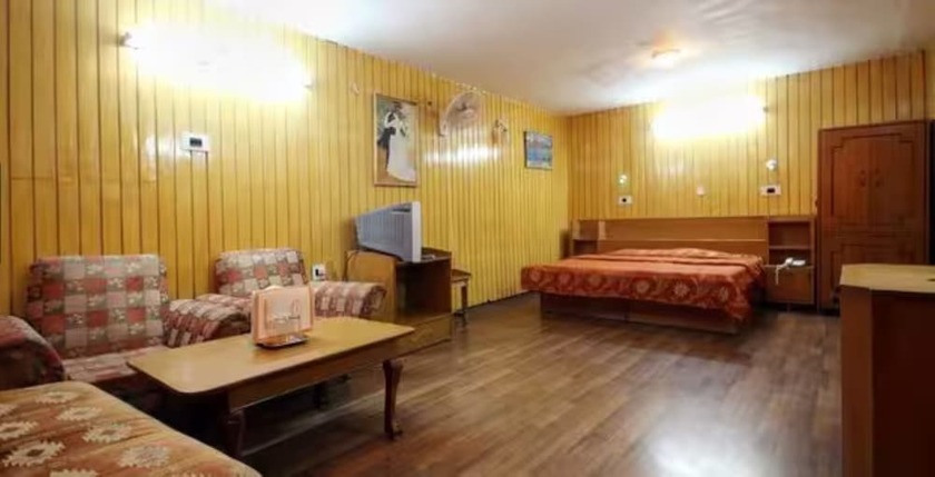 Imagen de la habitación del Hotel Goroomgo Sangri la Dalhousie. Foto 9