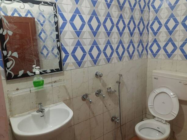 Imagen general del Hotel Goroomgo Santi Mahal Bhubaneswar. Foto 3