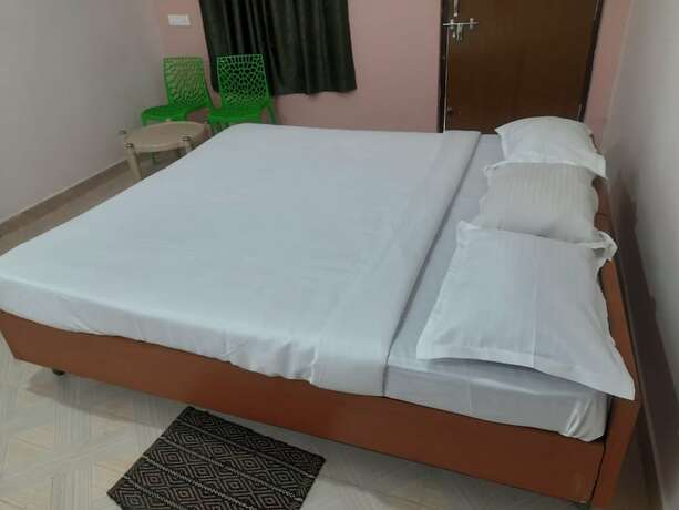 Imagen de la habitación del Hotel Goroomgo Santi Mahal Bhubaneswar. Foto 12
