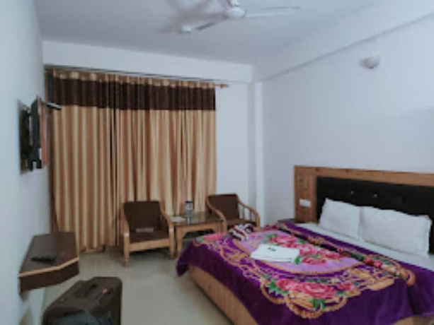 Imagen de la habitación del Hotel Goroomgo Saras Manali. Foto 12