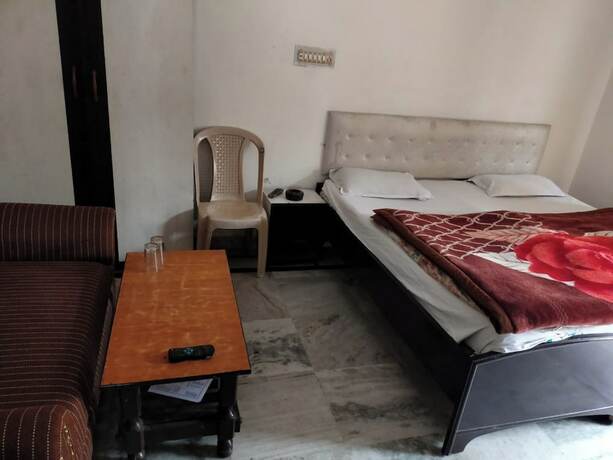 Imagen de la habitación del Hotel Goroomgo Shah Guest House Nainital. Foto 7