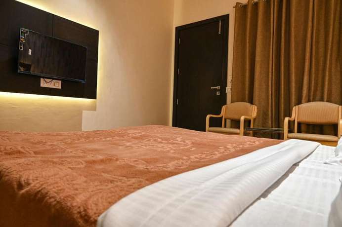 Imagen de la habitación del Hotel Goroomgo Shamyana Punjab. Foto 3