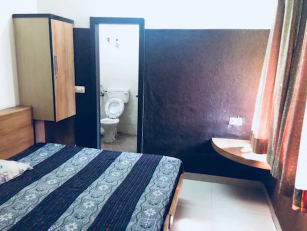 Imagen de la habitación del Hotel Goroomgo Shamyana Punjab. Foto 4