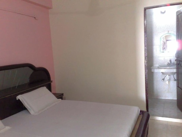 Imagen de la habitación del Hotel Goroomgo Shanti Guest House Varanasi. Foto 11