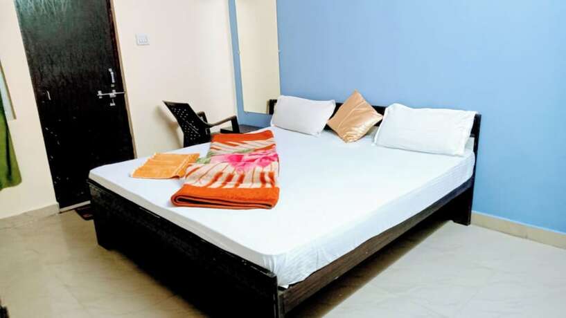 Imagen de la habitación del Hotel Goroomgo Shivay Guest House Varanasi. Foto 13