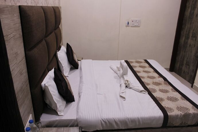Imagen general del Hotel Goroomgo Shree Krishnas Amritsar. Foto 9