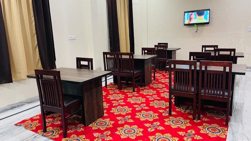 Imagen de los interiores del Hotel Goroomgo Shri Ganesh Jaipur. Foto 18