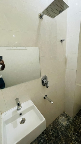 Imagen de la habitación del Hotel Goroomgo Shri Ganesh Jaipur. Foto 14