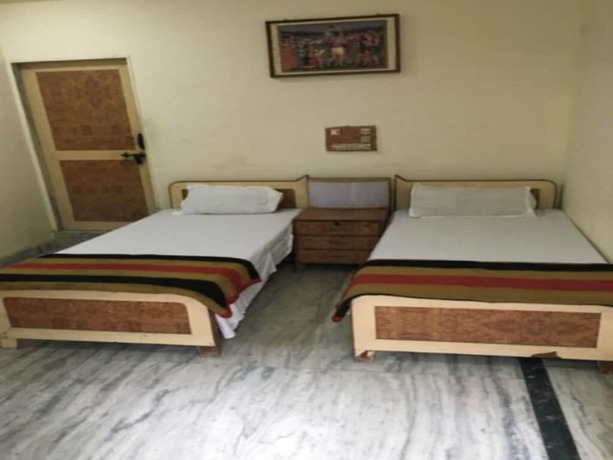 Imagen de la habitación del Hotel Goroomgo Shyam Inn Mathura. Foto 7