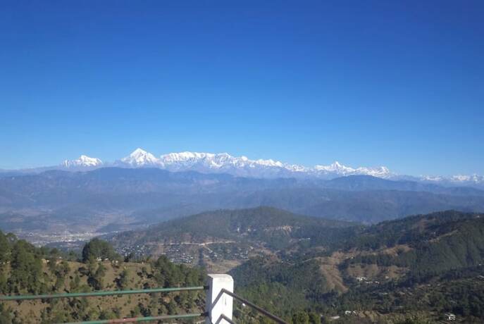 Imagen general del Hotel Goroomgo Snow View Guest House Kausani. Foto 4