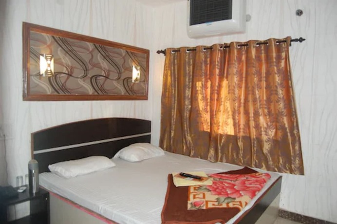 Imagen de la habitación del Hotel Goroomgo Superfine Ambala. Foto 5