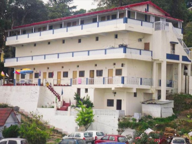 Imagen general del Hotel Goroomgo Tribhuwan Ranikhet. Foto 8