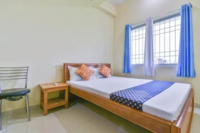 Imagen de la habitación del Hotel Goroomgo Tulsi Aangan Patna. Foto 18