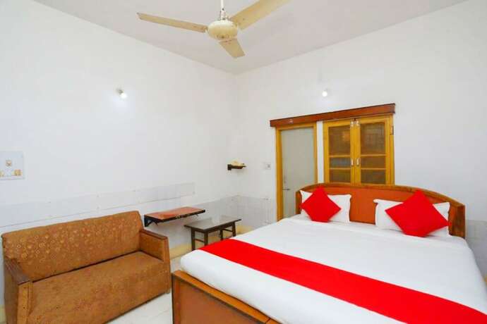 Imagen de la habitación del Hotel Goroomgo Upasana Bhubaneswar. Foto 7
