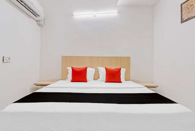 Imagen de la habitación del Hotel Goroomgo Vasundhara Grand Ghaziabad. Foto 6