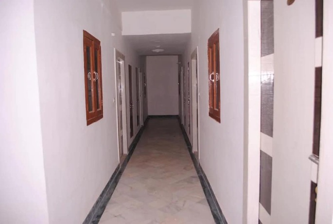 Imagen general del Hotel Goroomgo Viren Holiday Home Agra. Foto 7
