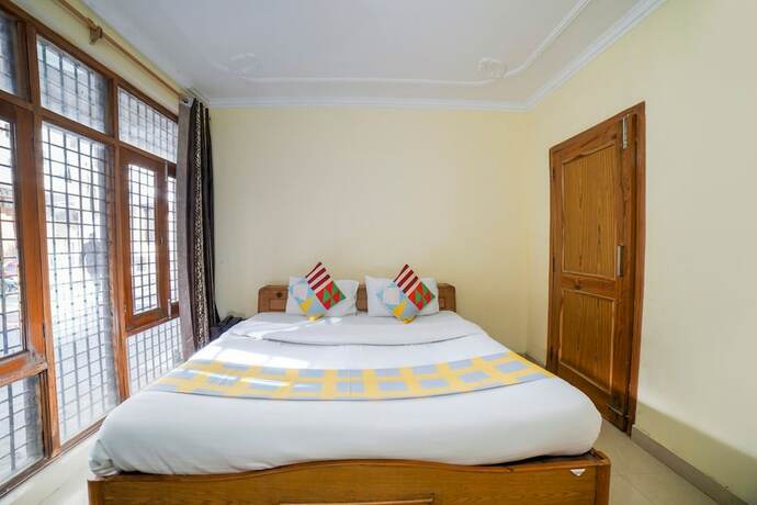 Imagen de la habitación del Hotel Goroomgo You and Me Mallital Nainital. Foto 18