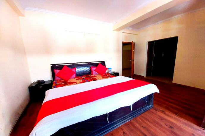 Imagen general del Hotel Goroomgo You and Me Mallital Nainital. Foto 7