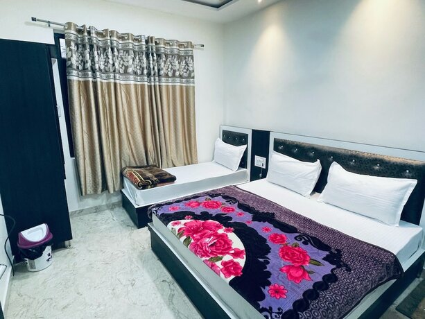 Imagen de la habitación del Hotel Goroomgo Yuvraj Residency Amritsar. Foto 20