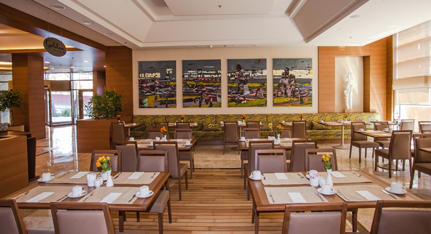 Imagen del bar/restaurante del Hotel Gorrion Istanbul. Foto 5