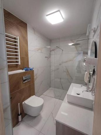 Imagen general del Hotel Gorzelanny i Apartamenty Dźwirzyno. Foto 7