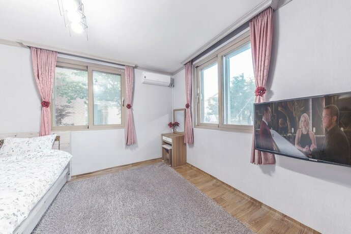 Imagen de la habitación del Hotel Goseong Gamnamu Pension. Foto 15