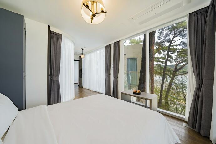 Imagen de la habitación del Hotel Goseong Hansan Marina Resort. Foto 11