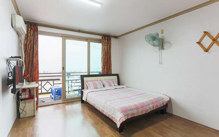 Imagen de la habitación del Hotel Goseong Hanwori Pension. Foto 18