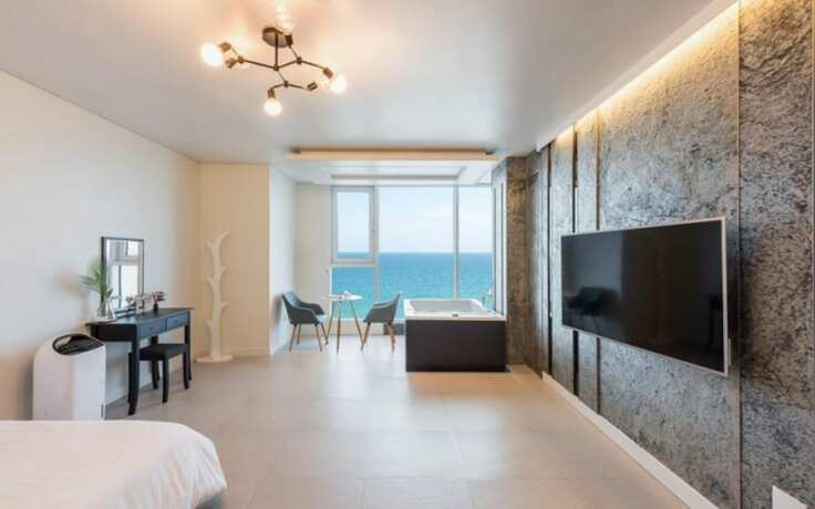 Imagen de la habitación del Hotel Goseong Honey Hooney Pension. Foto 18