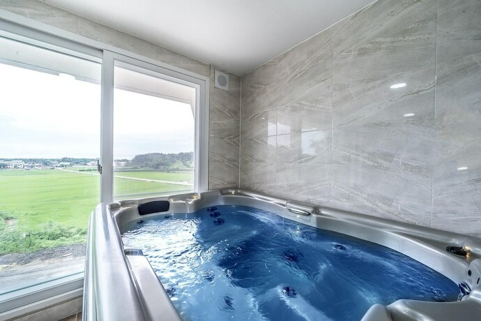 Imagen de la habitación del Hotel Goseong Maple Kidsandspaandpoolivilla. Foto 20