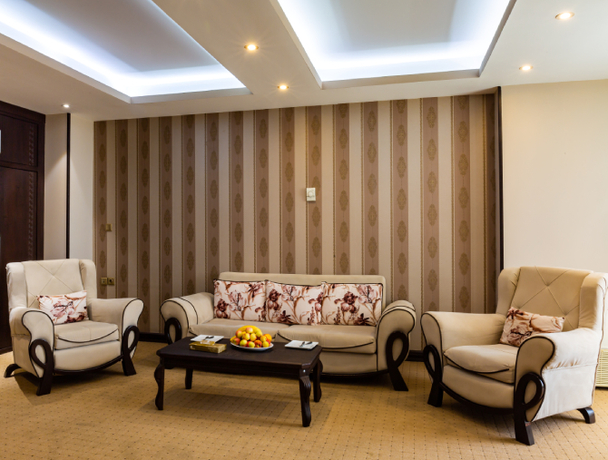 Imagen de la habitación del Hotel Gostaresh. Foto 4