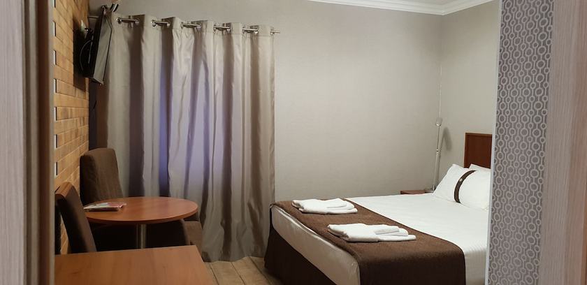 Imagen de la habitación del Hotel Gostinyi Dvor. Foto 9