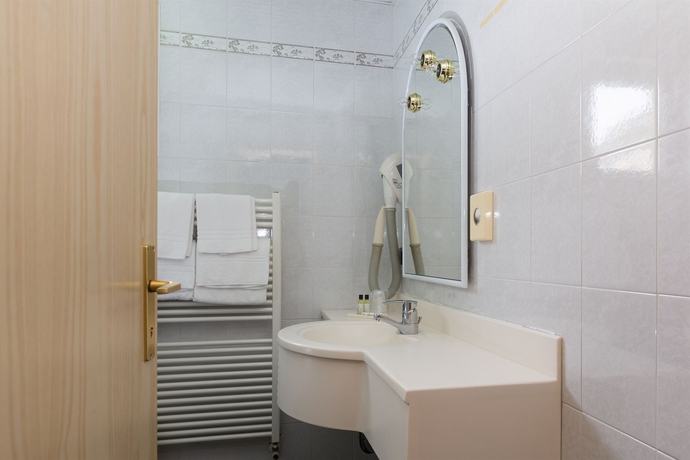 Imagen de la habitación del Hotel Goti'. Foto 10