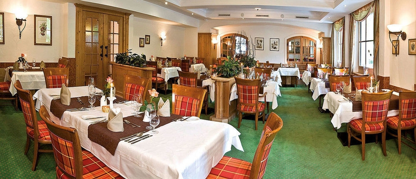 Imagen del bar/restaurante del Hotel Gotthard. Foto 4