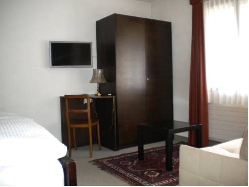 Imagen de la habitación del Hotel Gotthard. Foto 7