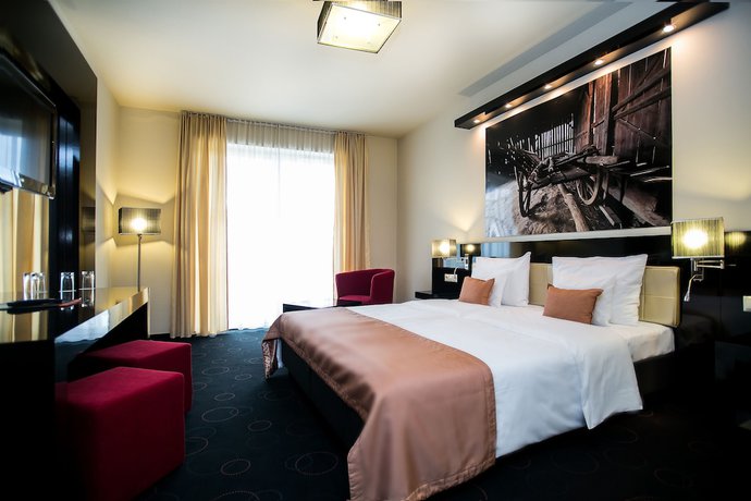 Imagen de la habitación del Hotel Gotthard Therme And Conference. Foto 11