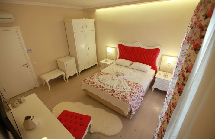 Imagen de los exteriores del Hotel Göcek Naz. Foto 12