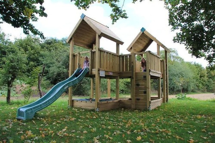 Imagen de los exteriores del Hotel Göller. Foto 14