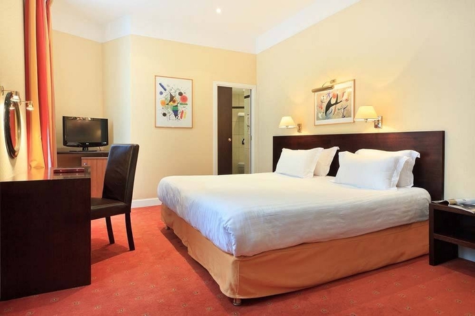 Imagen de la habitación del Hotel Gounod. Foto 4