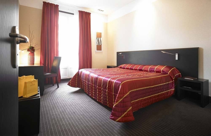 Imagen de la habitación del Hotel Gounod. Foto 5