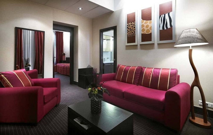 Imagen de los interiores del Hotel Gounod. Foto 11