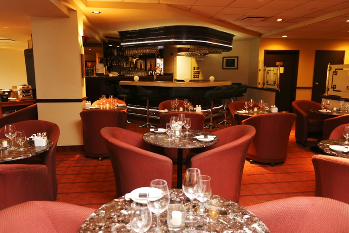 Imagen del bar/restaurante del Hotel Gouverneur Rimouski. Foto 6