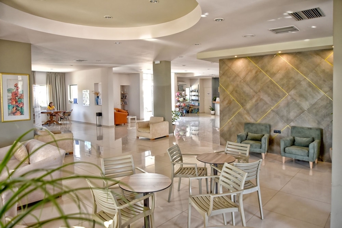 Imagen de los interiores del Hotel Gouves Bay. Foto 19