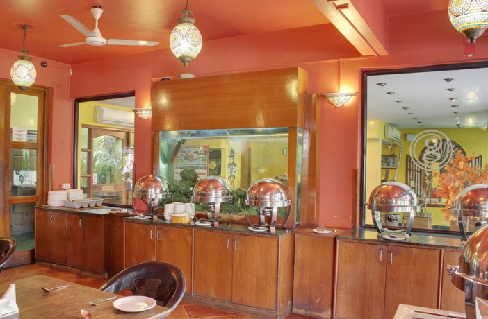 Imagen del bar/restaurante del Hotel Goveia Holiday Resort. Foto 3